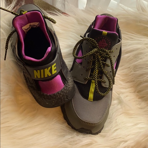 Air huaraches NIKE - Picture 1 of 1